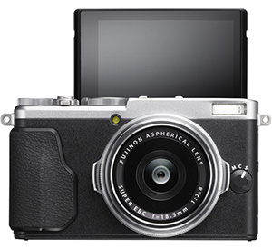 Fuji X70 Street Photography Review - Articularted LCD
