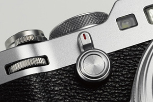 Fuji X100F Street Photography Review Command Dial