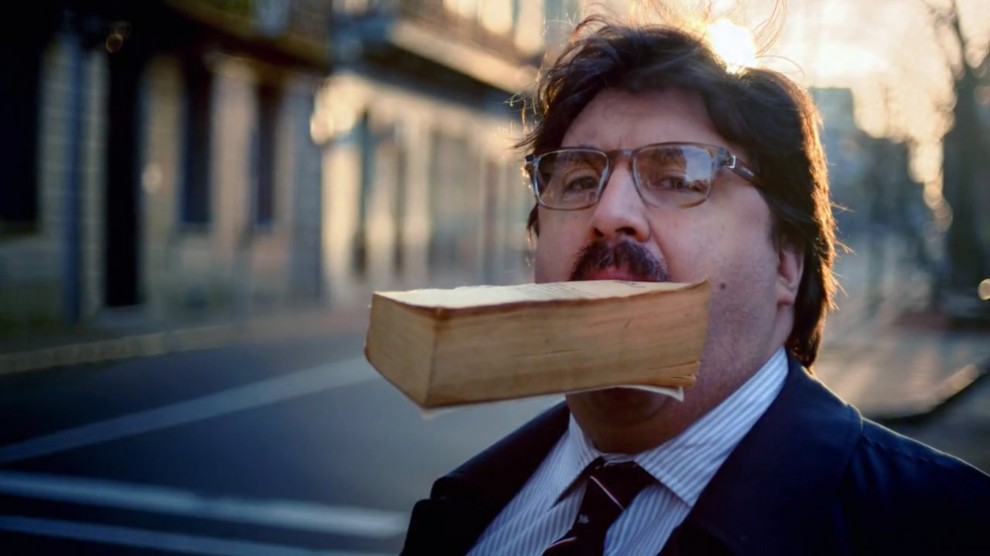 Leica 100 Ad Recreates 35 Famous Photos