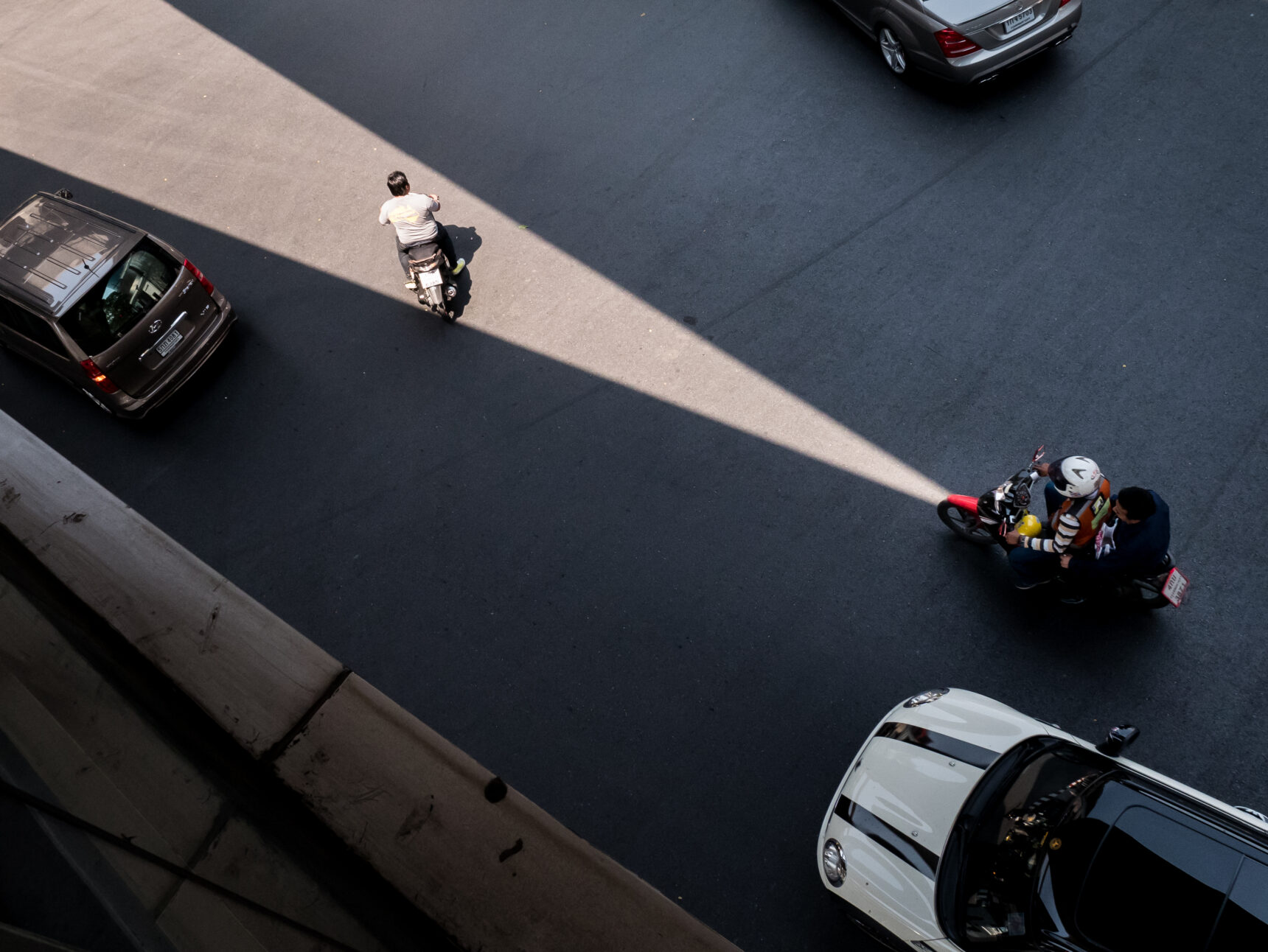 StreetFoto 2017 Winners - Single Image Honorable Mention - Sungthong Angkul