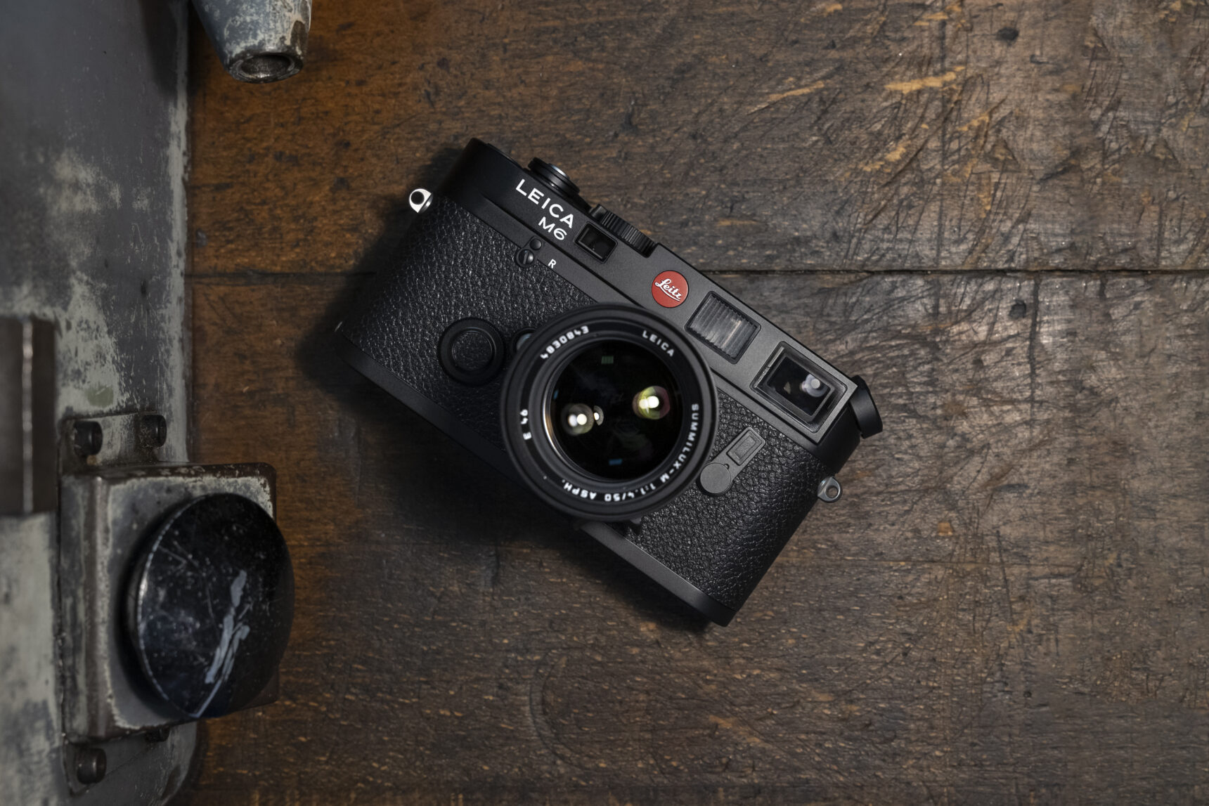 New Leica M6 Red Dot Says Leitz